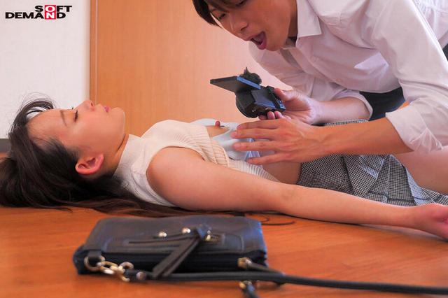 新居を仲介した女性客の部屋にスペアキーで侵入・睡眠姦レ●プ ～不動産会社営業・既婚男性A（35歳）の犯行～ 美好柚伽 サンプル画像 2