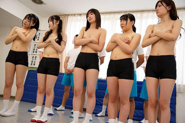 羞恥！青少年男女混合全裸体力測定2021 サンプル画像 1