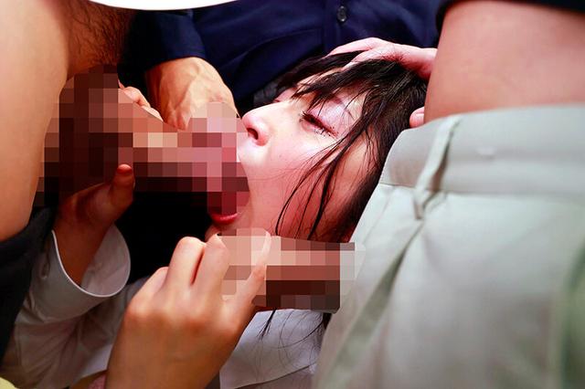ネズミ講式非道の連鎖！下校中のお嬢様学校の女子○生！巻き添えレ●プ！2 「自分だけ不幸だと明日から学校行けないよね？嫌いな子をもっと酷い目に合わせちゃいなよ？」と、表面上は仲良しだけど、心の底ではクソ嫌いな‘自称親友’を呼び出させ首絞め！鬼イラマ！イカせ… サンプル画像 18