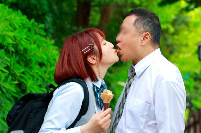 先生のことが大好きになってサセ子を卒業するあずあずの修学旅行抜け出し青空ベロキスデート 天月あず サンプル画像 4