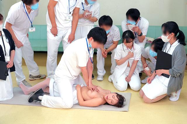 羞恥 生徒同士が男女とも全裸献体になって実技指導を行う質の高い授業を実践する看護学校実習2024 サンプル画像 3