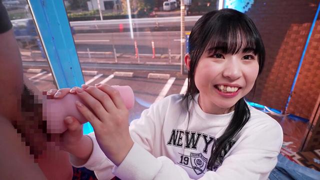 初めての移動式シーシャBar体験！興奮剤入りフレーバーで大胆になった男女が勃起したデカチンとおま〇こを擦り合わせたら素人娘は親友とSEXしてしまうのか？撮って出しマジックミラー号～あかり＆ゆうすけ編～ 四ノ宮もも サンプル画像 3