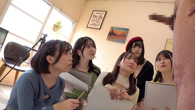 写生に夢中！？美人揃いのデッサン教室にバイトへ行ったら、まさかのヌードモデル！？アソコをじぃ～～っと観察されてるうちに勃起してるのがバレてしまい、射精させられてしまうボク サンプル画像 2