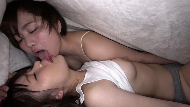舐めレズ 紫月ゆかり＆白浜美羽 サンプル画像 15
