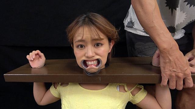 美女のお顔をぶっ壊す！ 顔面緊縛 真矢みつき サンプル画像 11