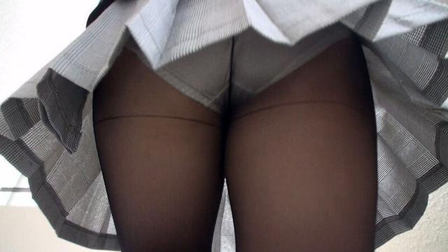 階段女子校生 制服のスカートの中は覗いたときエロい！って思えるのが良いに決まってる 編 サンプル画像 10