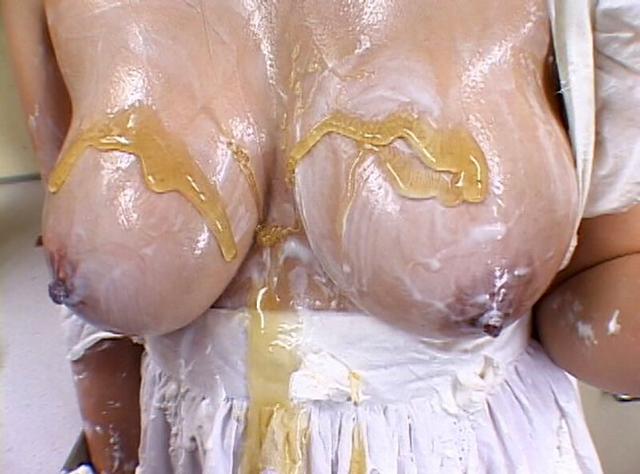 巨乳揉んだり挟んだり汚したり サンプル画像 19