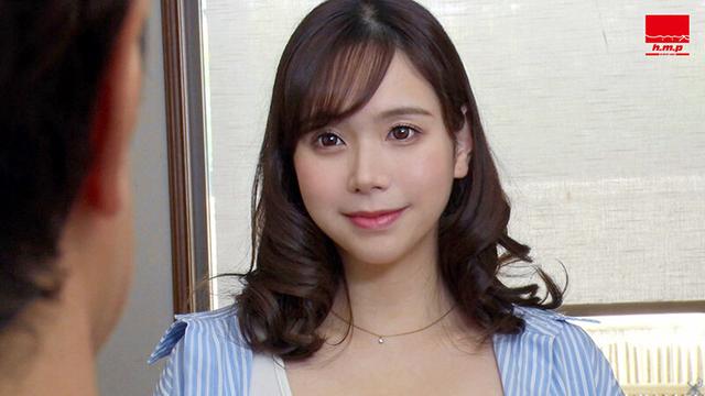高級ランジェリーを見せつけて旦那に内緒で誘惑してくる寝取り妻 蒼いおり サンプル画像 1