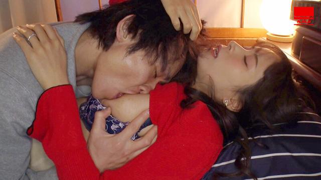 バイト先の人妻と不倫関係になった店長不在の7日間 奥井楓 真木今日子 サンプル画像 7