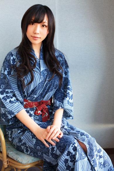 今夜妻が浮気します 人妻夜●いツアー 篠田ゆう 水野朝陽 早川瑞希…他 全10人5時間 サンプル画像 4