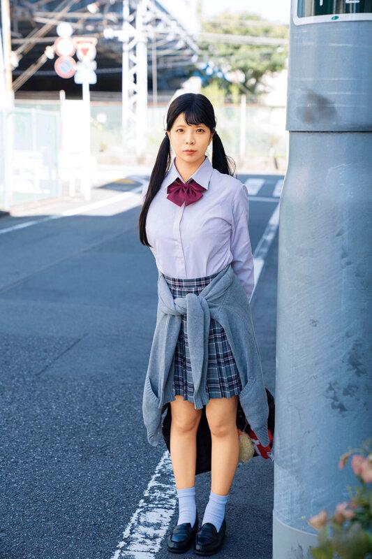 制服ロ○ータを強●的にレ〆プ 卑劣おじさんの種付け記録 汚い・臭い・巨漢おじさんに追い詰められる3名 サンプル画像 20
