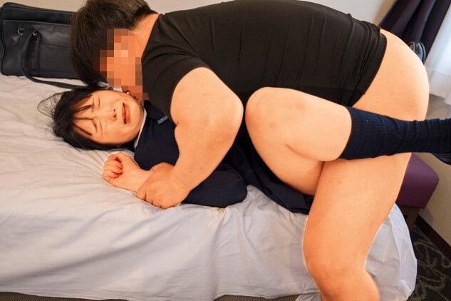 現○女子○生 強●中出し指導！！狙われた制服ロ○ータ9名 サンプル画像 15