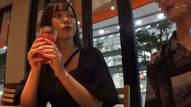 甘えたがりFカップ巨乳妻！！れいあさん（27歳）マシュマロボディ/盛りマン 川上れいあ サンプル画像 1