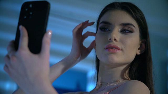 【Marc Dorcel】高級エスコートガールと変態紳士～リヤ＆ステファニー～ サンプル画像 6