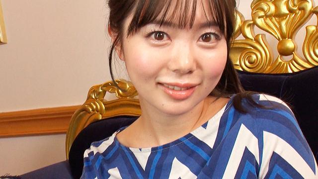 竿を喉奥に咥え込みながら顔動かさずに舌で亀頭かき混ぜ続けるフェラチオ サンプル画像 3