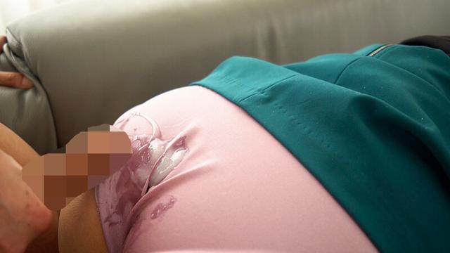 フルバックパンティのつきだし着衣尻にチ○ポを擦りつけ射精をする悦び サンプル画像 6