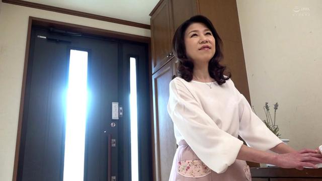 近親相姦 還暦のお母さんに膣中出し 工藤亜沙美 サンプル画像 1