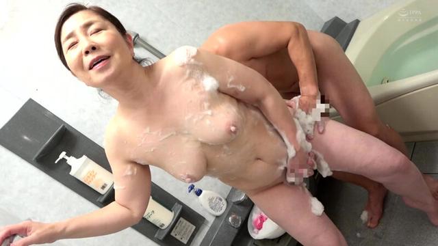 熟女の戯れ 女性向け出張風俗にハマる五十路母 石川芙美乃 サンプル画像 8