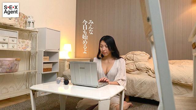 軽蔑睨まれ顔射 弱みを握っていいなりオナホにした兄嫁の顔に濃厚精子をぶっかけるのがニートのボクの生きがいです。 岡西友美 サンプル画像 1