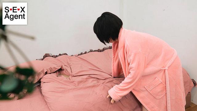 据え置きカメラの前でオナニーしたらおもらししちゃった女達 サンプル画像 4