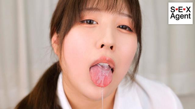 顔で抜く！！顔面ドアップガン見手コキ サンプル画像 4