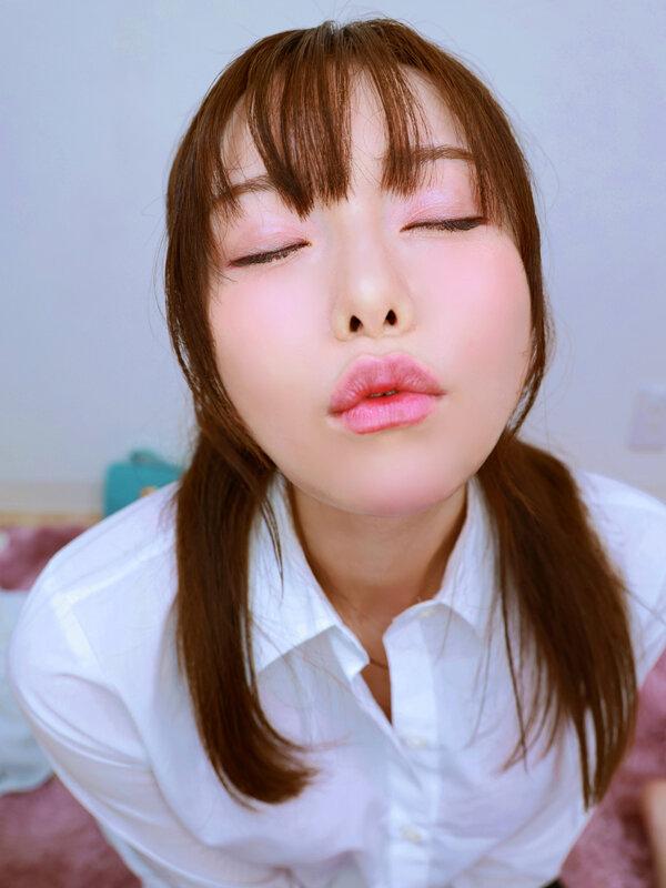 【VR】デカ尻すぎてパンツスーツが破れた女上司の恥じらう姿に辛抱たまらなくなり、ケツ肉ぶるんぶるん揺らす激ピスバックハメで一晩中ヤリまくった 秋元さちか サンプル画像 13