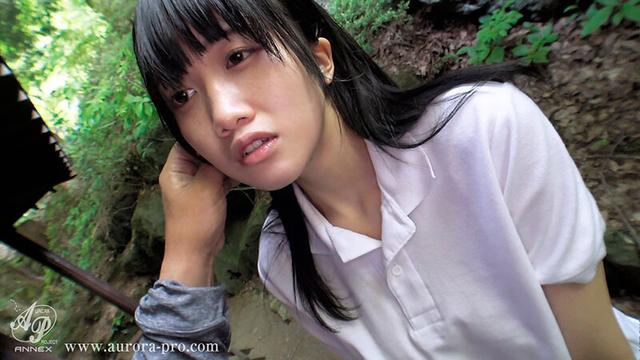 純朴系美乳娘との愛液飛び散る変態お泊りセックス 内田すみれ サンプル画像 5