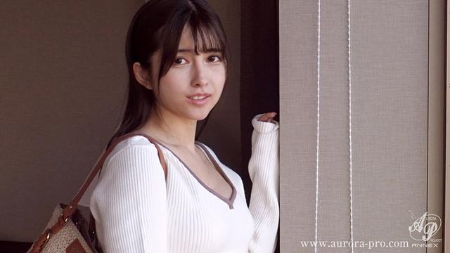 【小柄148cm成熟Gカップ】未満の香り漂う小さいオマ○コに太肉棒をネジ込み弄び性交！セックス就活に耽る声優志望のお嬢様女子大生ハメ撮り 新條ひな サンプル画像 8