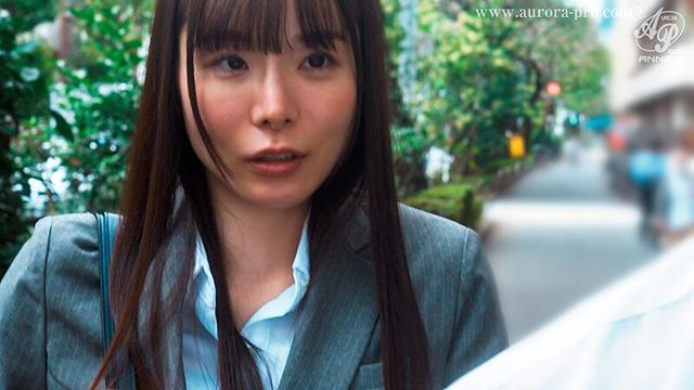 「ご契約のお礼に肉体接待させて頂きます」 飛び込みセールス枕営業 押しに弱いセールスレディ 寝て仕事を取ってこい 松丸香澄 サンプル画像 1