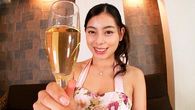 グラス片手に乾杯JOI 僕だけのエッチな接客係 サンプル画像 1