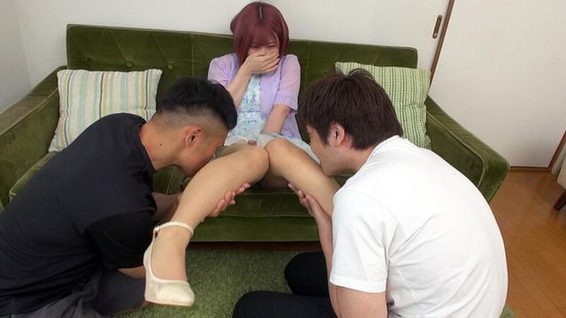 ロリギャル若妻おじさんチ●ポに堕ちてしまう。えっちなカラダを中年ねっとりテクで開発されノリノリセックスで他人棒イキ 沙月恵奈 サンプル画像 1