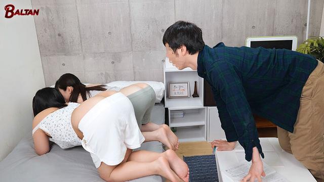 ノーパンノーブラ部屋着で兄のボクを挑発してくる妹 サンプル画像 2