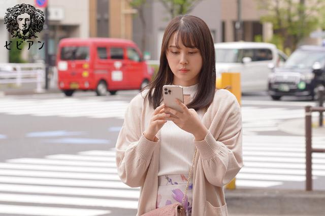 SNSで出会った裏垢ママ活少女に媚薬を盛ってタダマン堕ち。朝までずっと快楽漬けの連続絶頂キメセクレズビアン。 サンプル画像 1