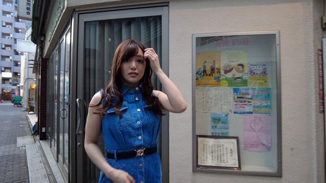 THE ドキュメント 本能丸出しでする絶頂SEX バツイチ欲求不満女に激ピス絶頂ハメ倒し 英しずな サンプル画像 2