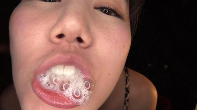 ごっくん淫語 耳元で聞く、ネバスペと喉越しごっくんのエロい音 富井美帆 サンプル画像 4