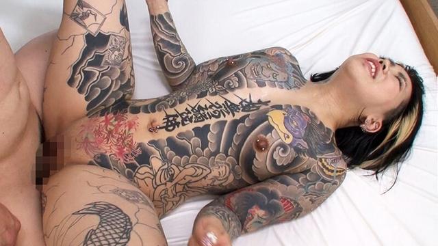 和彫女デビュー 初撮M覚醒 結城雫 サンプル画像 7