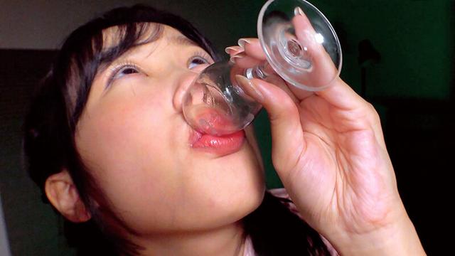 精飲娘 ごっくん大好き人間だから無限に飲めます 朝比ゆの サンプル画像 10