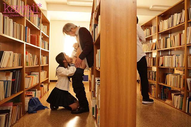 女生徒の耳元ささやき誘惑に打ちのめされた担任の僕は放課後ラブホや図書室で狂ったように禁断中出しを繰り返した…。 天音ゆい サンプル画像 9
