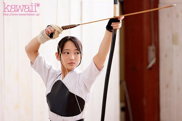 弓道の天才少女 令和の大和撫子 相坂すみれAVデビュー サンプル画像 2