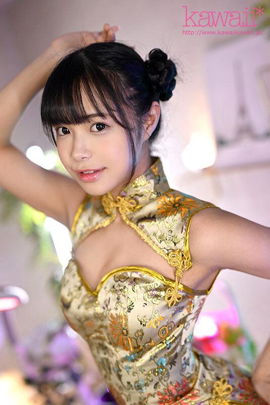 八重歯が可愛い子供っぽい笑顔とロリ顔に似つかわしくない極上射精テクニック 本番OKな匂いがプンプンするチ●ポ大好き新人メンズエステ嬢 花乃はるひ サンプル画像 5