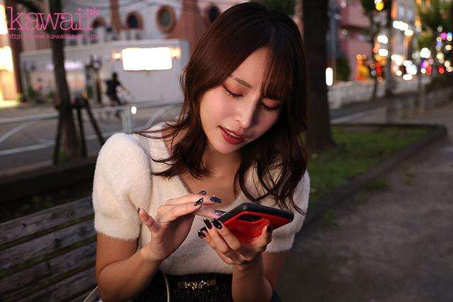 女性専用風俗に伊藤舞雪が潜入！！オンナを満足させることに特化した凄指テクにメロメロ 本番NGなのに我慢できずチョメチョメしちゃったプライベート丸出し盗撮×ハメ撮り映像 サンプル画像 1