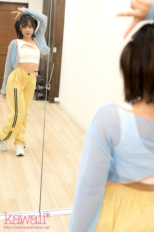 アイドルの握手会で自分も向こう側に行きたいと憧れ歌とダンスに青春を全力で注いだ元地下アイドル‘時藤ゆいな’元彼とのハメ撮りで性の開放に目覚めて、今、私は、ここにいる。 サンプル画像 3