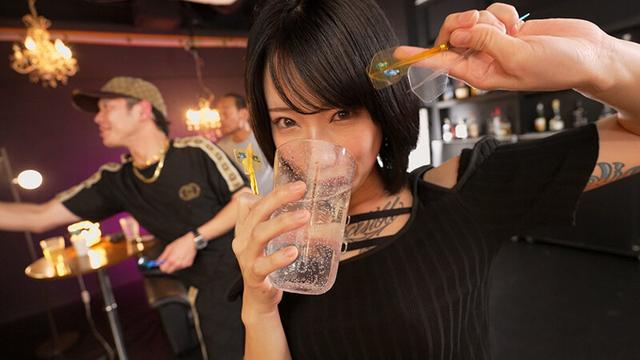 「柊ゆうき」を本気で酔わせたら～性欲暴走リアルSEXドキュメント サンプル画像 5