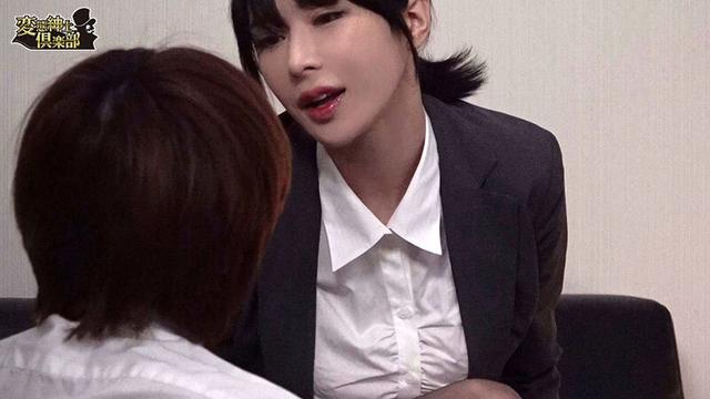 女上司と部下ほろ酔い相部屋飲み会を隠し撮り「私ってそんな魅力ないかな…」愚痴を溢した巨乳女上司は甘え声で誘惑し年下硬チ●ポを何度も求め不倫中出しに狂った サンプル画像 11