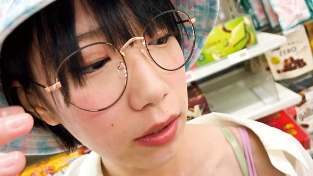 彼女は、常にちんちん舐めてないと落ちつかない 僕の『ペロフレ（ペロペロフレンズ）』です。めちゃかわストリート女子編。 サンプル画像 20