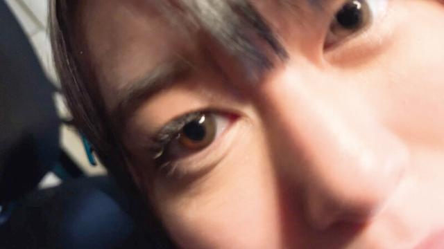 僕のセフレはフェラの時ヤバい目をしてくる 見つめ合っただけで即発射、全身がとろけるフェラチオの女神 サンプル画像 2
