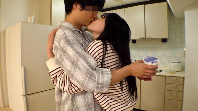 カプッ。ハムッ。興奮すると僕を咥える、甘噛みセフレ。彼女は僕のことをアイスクリームかなんかだと思っている。 サンプル画像 7