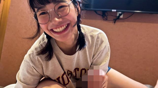 顔だけで抜ける僕らの色白オナペットちゃんと、仲良しワイワイ何回射精できるかゲームを開催！ サンプル画像 3