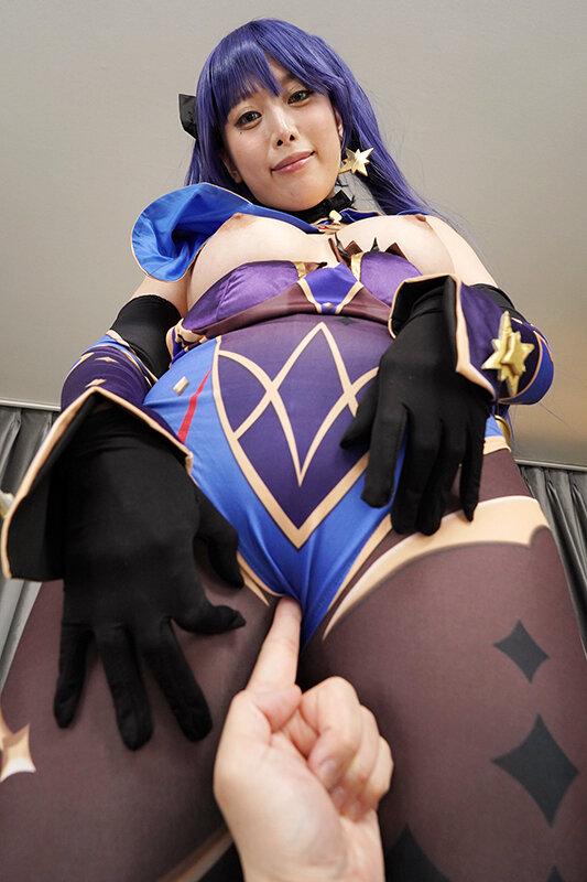 【VR】えちえち 美巨乳レイヤーとイベント終わりにホテルでオフパコ！ えろコス誘惑美少女と同人誌みたいな連続ナマ中出しSEXで童貞卒業！ 中丸未来 サンプル画像 4