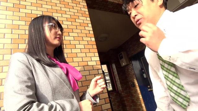 【4K】単身赴任男を際どい水着で寝取りました… 雪代一鳳 サンプル画像 3